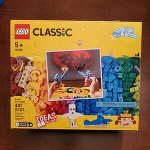 LEGO CLASSIC Creative Starter Set 11009 Building Kit Ideas Included New